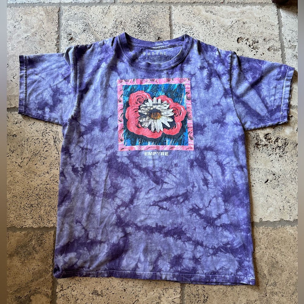 Empyre T-Shirt Size M